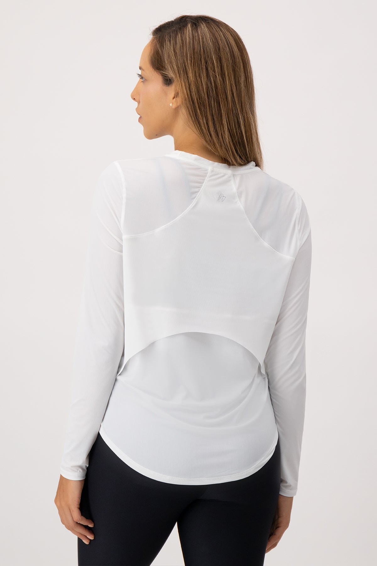 BLUSA-BLANCA-MANGA-LARGA_MEDIUM_RAW_8.jpg
