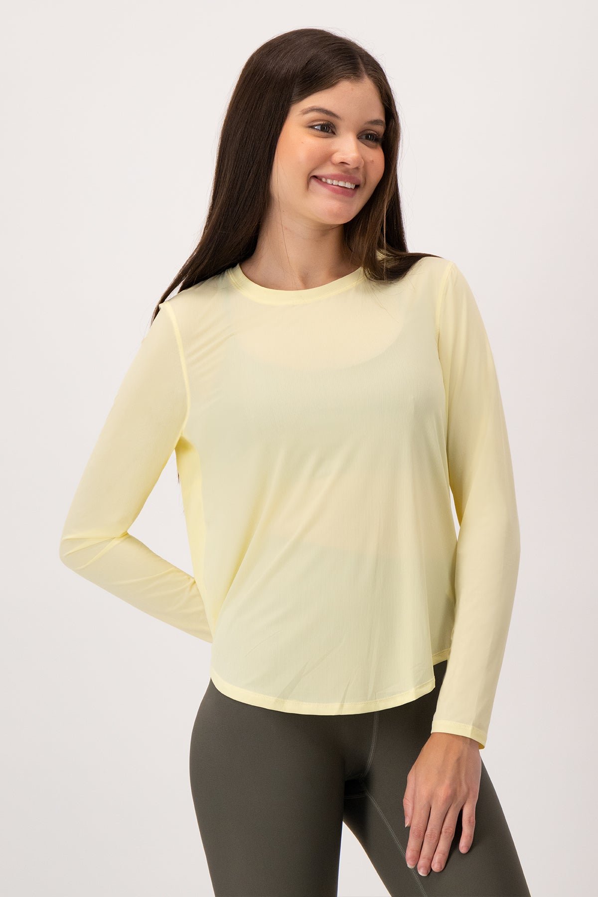 BLUSA-MANGA-LARGA-AMARILLA_MEDIUM_RAW_4.jpg