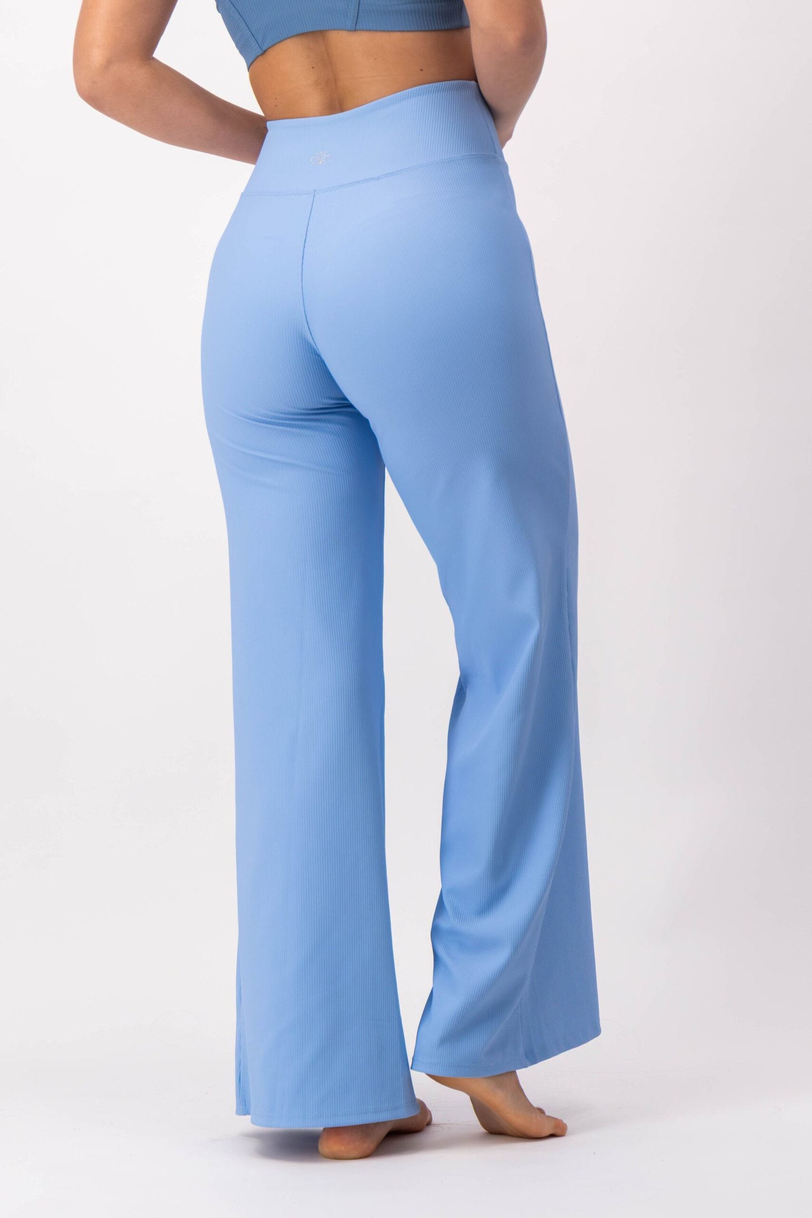PANTSAZUL_MEDIUM2_RAW_8-Enhanced-NR.jpg